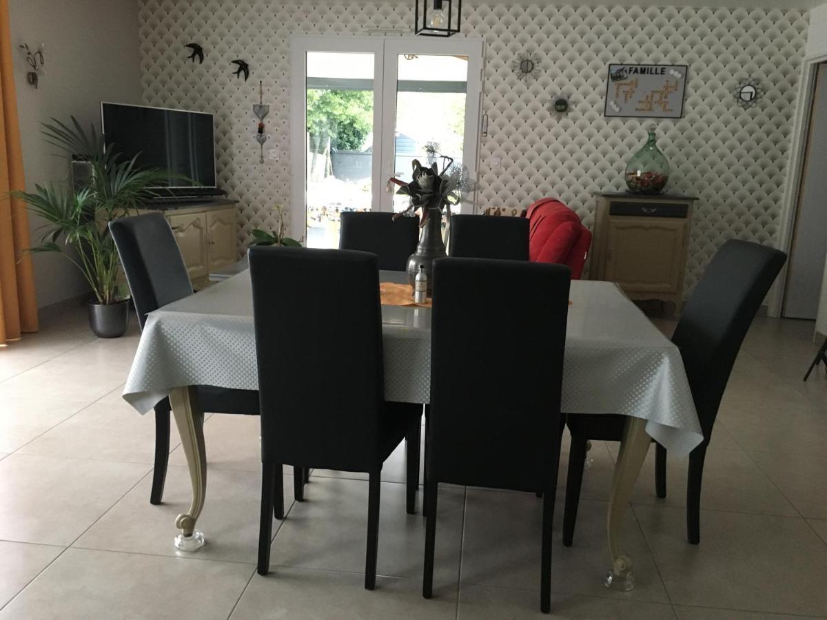 Au Vieux Bourg Apartment Guecelard Luaran gambar